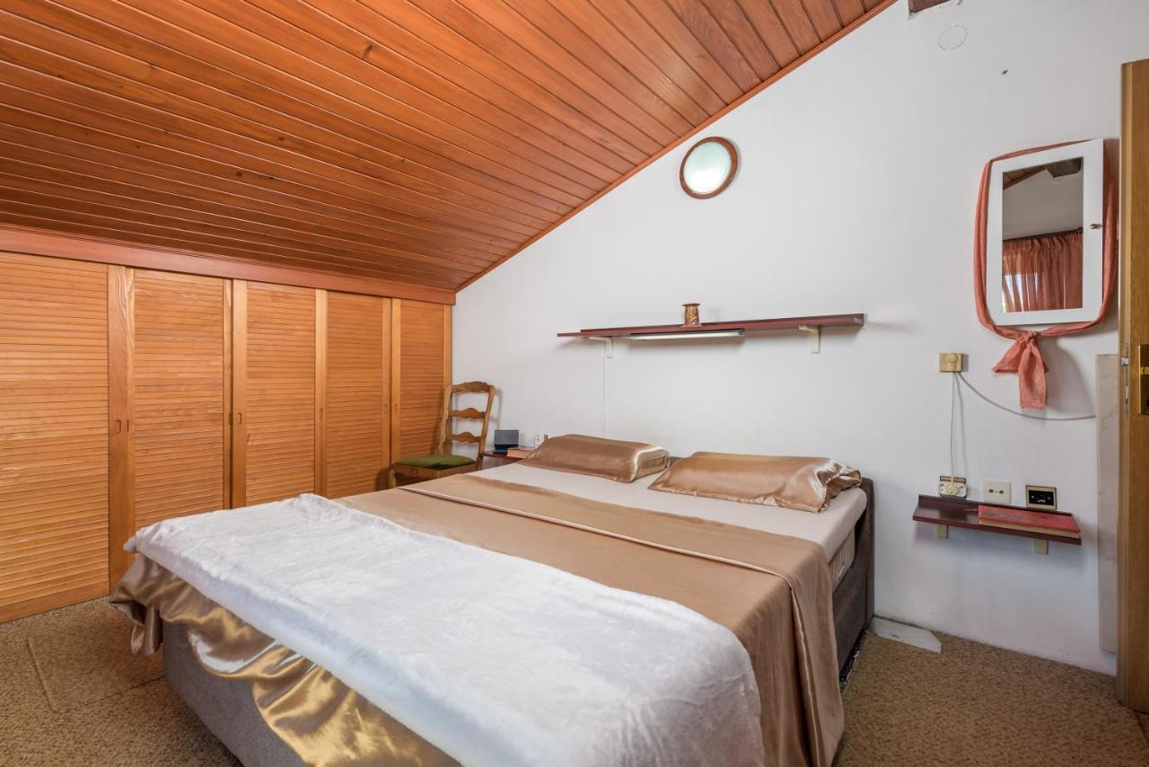 Apartment Magda With A Parking Space And Sea View Рийека Екстериор снимка