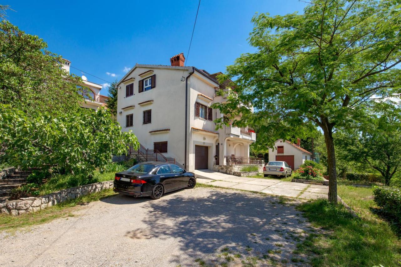 Apartment Magda With A Parking Space And Sea View Рийека Екстериор снимка