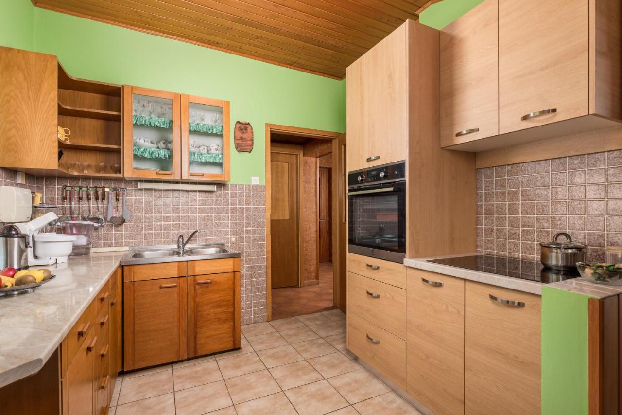 Apartment Magda With A Parking Space And Sea View Рийека Екстериор снимка